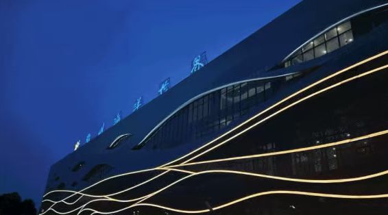 ”开业全球最大室内滑雪场也来了!新葡京娱乐又一批主题乐园“国庆档(图11) ”开业全球最大室内滑雪场也来了!新葡京娱乐又一批主题乐园“国庆档(图11)